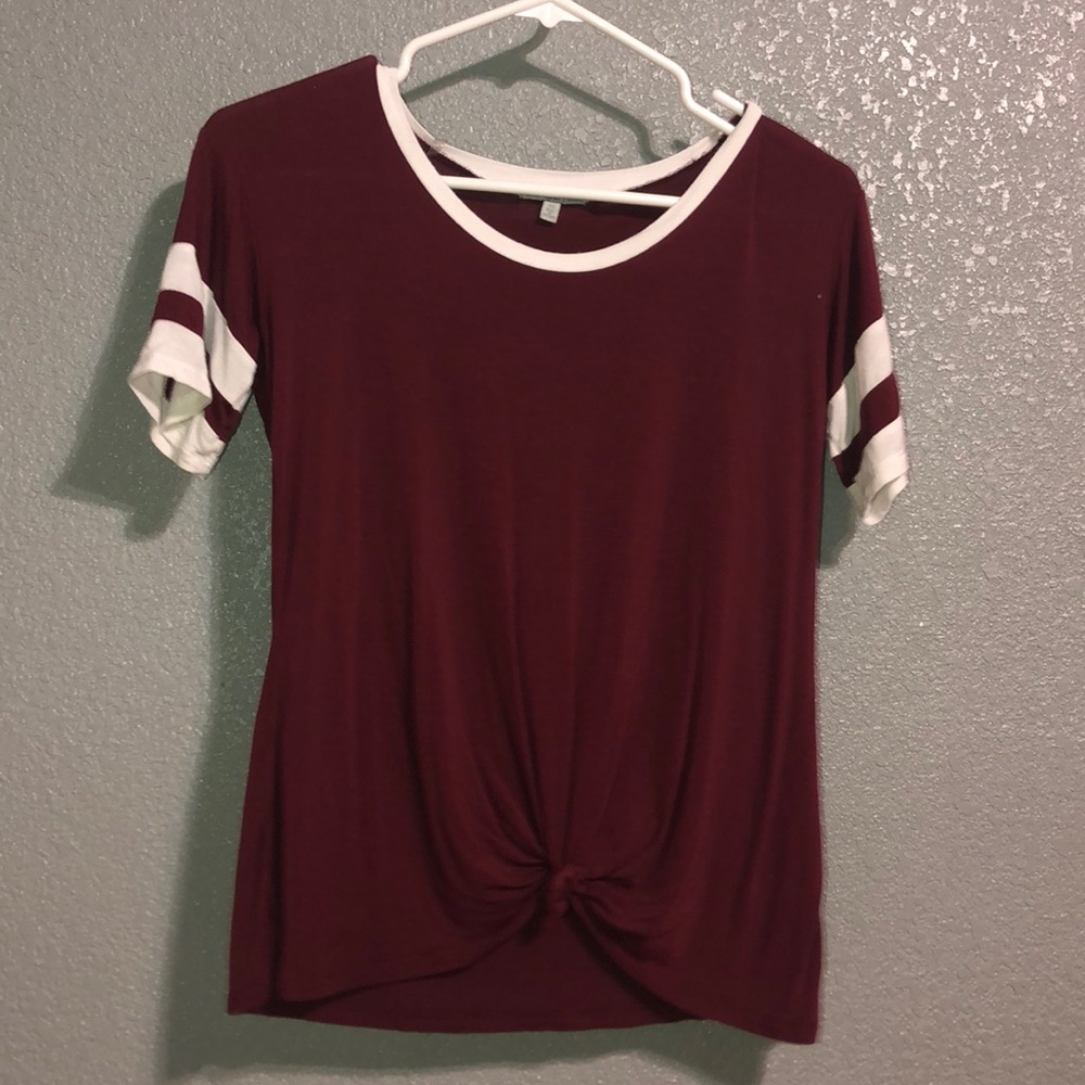 Maroon Tee with Knot